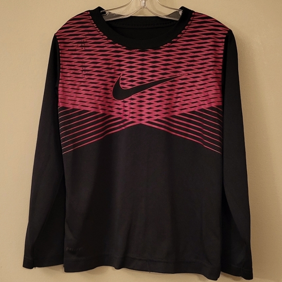 Nike Dri-Fit athletic long sleeve top - Picture 1 of 5
